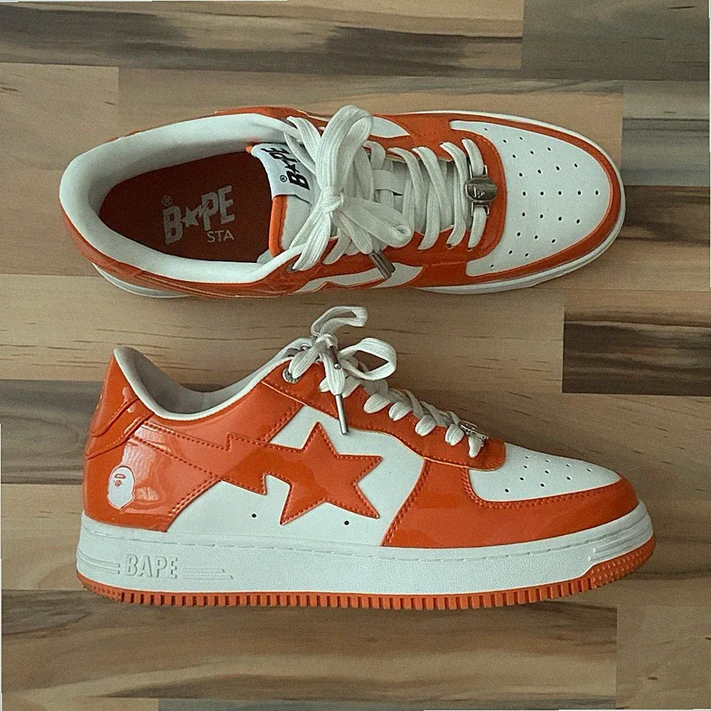 A Bathing Ape Bapesta Low Herren Sneaker Low Top Schnürung Orange/Weiß 44,5