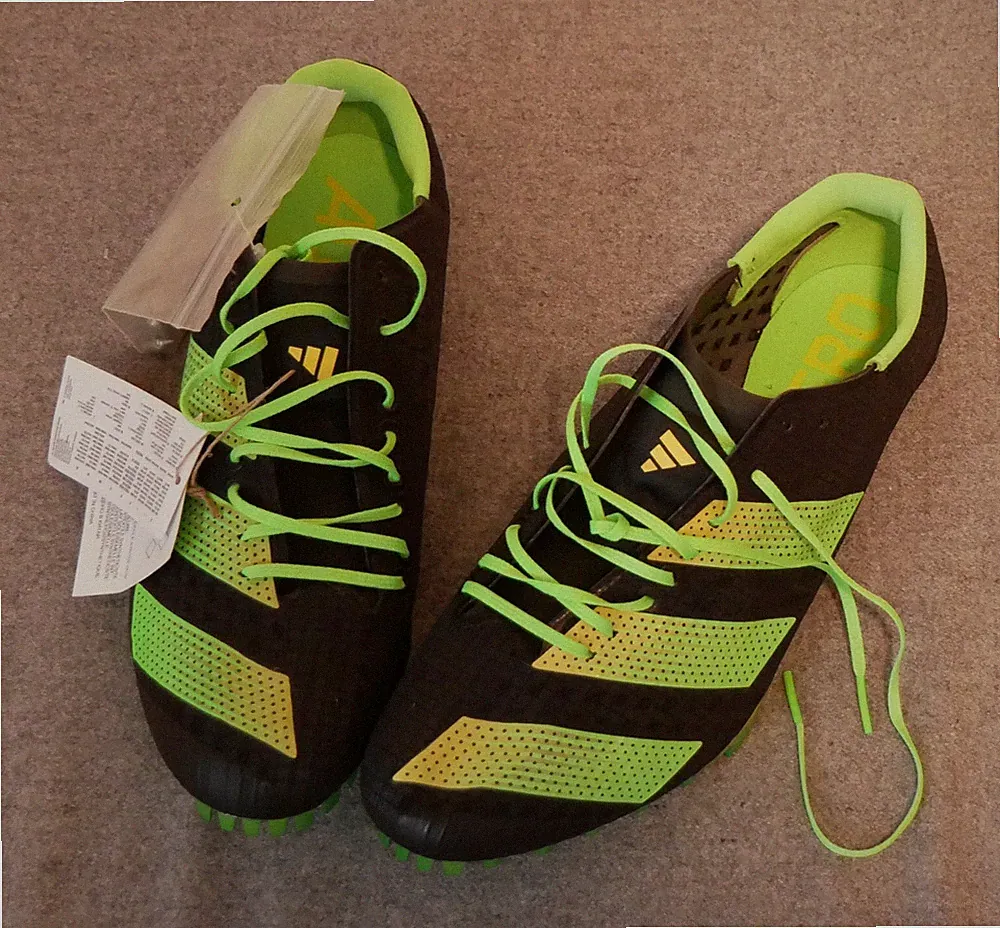 Adidas Adizero Finesse (GY8394) Leichtathletikschuh black/green, Neu, Gr: 46 2/3