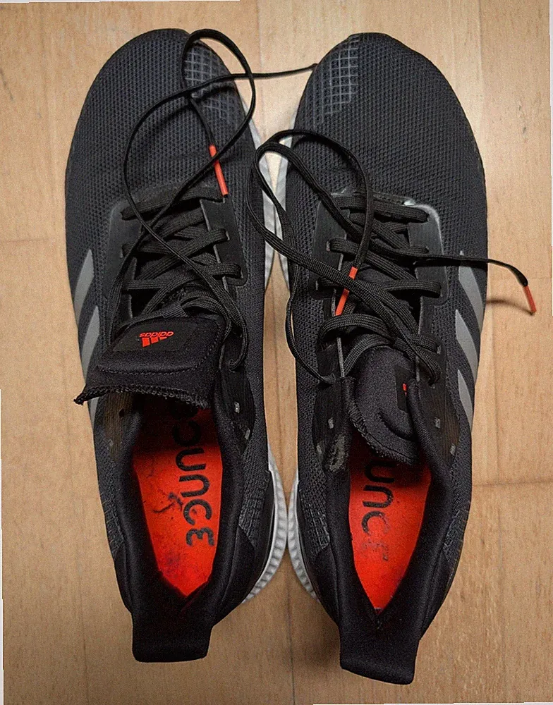 laufschuhe herren 46