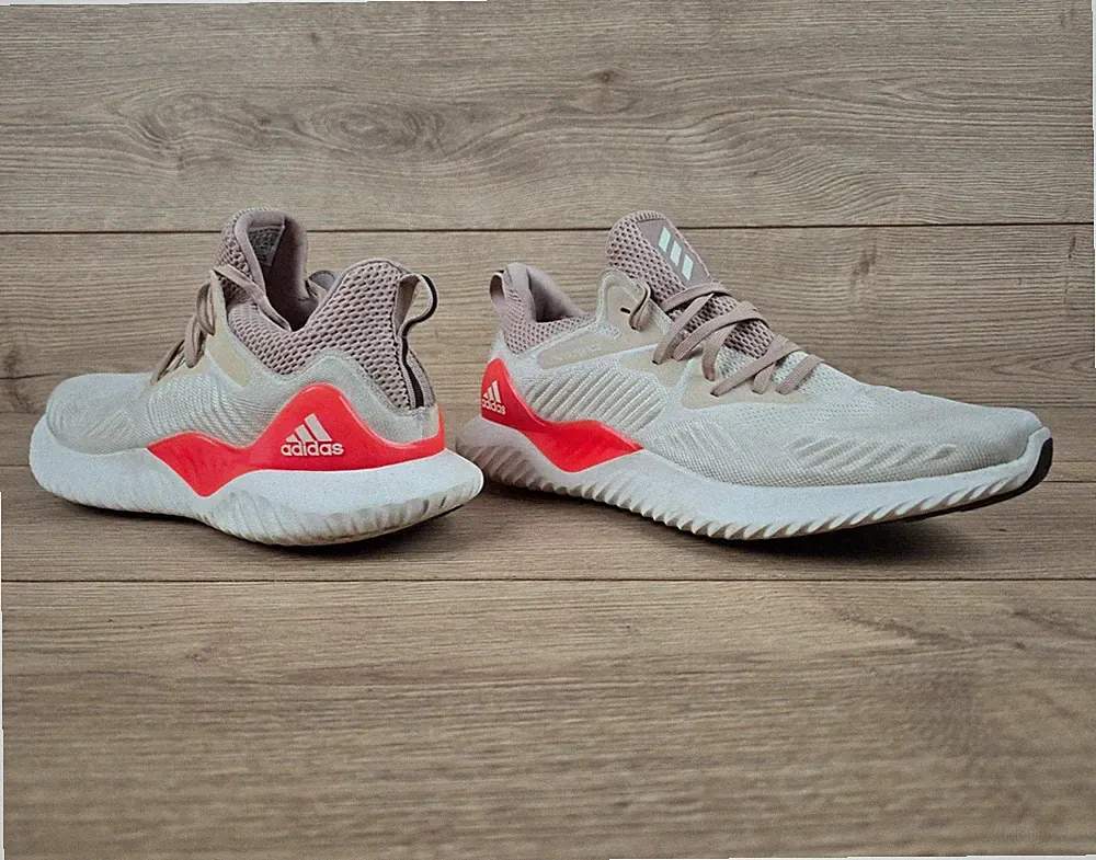 Adidas Alphabounce Beyond Herren Sneaker UK 8,5 Ash Pearl Running Fitnessschuhe