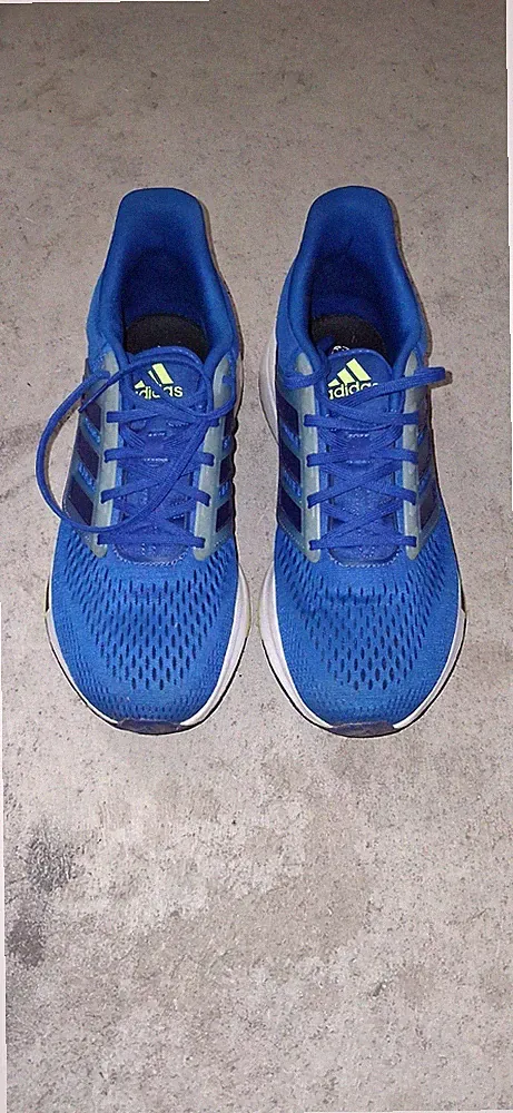Adidas Bounce Laufschuhe Gr. 42 dunkelblau