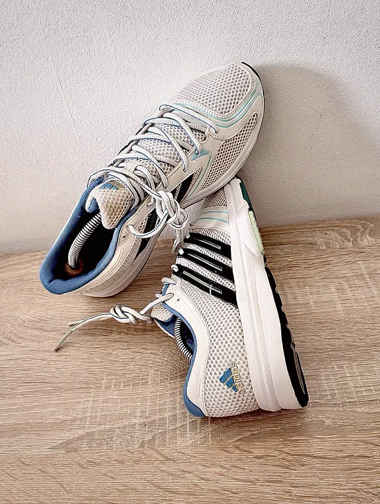 +Adidas+ Damen-Laufschuhe Gr. 40, Top Zustand, sehr leicht & atmungsaktiv
