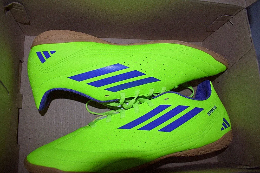 Adidas Deportivo 3 IN Hallenschuhe Gr 45 1/3 Indoor Fußball Neu OVP Herren grün