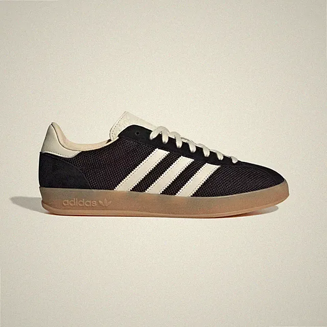 Adidas Gazelle Indoor PRO Sneaker in Schwarz/Off White/Warm Sandstone