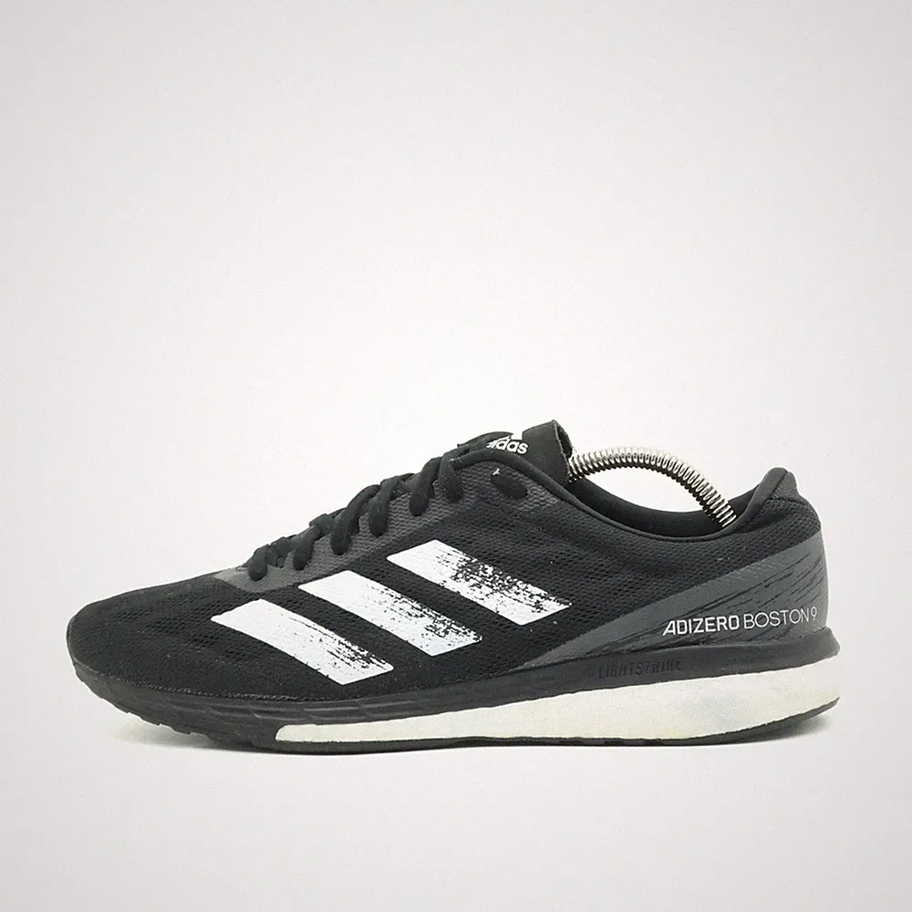 Gestreift Laufschuh