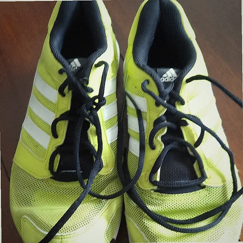 adidas Herren Laufschuhe Sneaker Gelb/Weiß/Schwarz Low Top Mesh B40308 EU 43 1/3