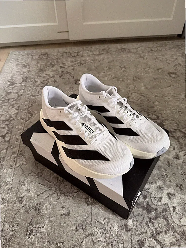 ADIDAS Laufschuh Sneaker Adizero Evo SL Gr. 43 1/3 UK 9 US 9 1/2 NEU NEW