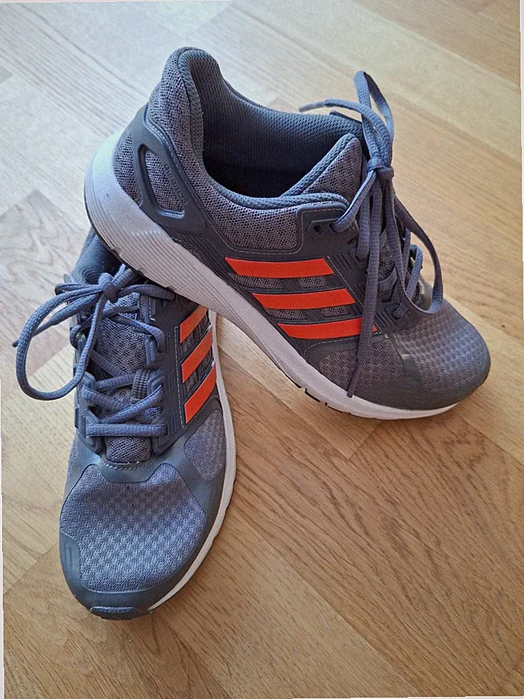 Adidas Laufschuh Sportschuh Duramo Gr. 38 2/3 grau - Top Zustand