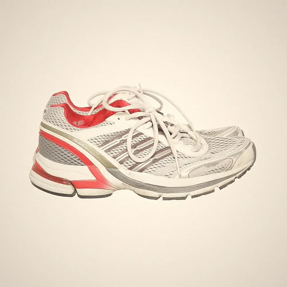 Rote adidas Laufschuhe für Damen