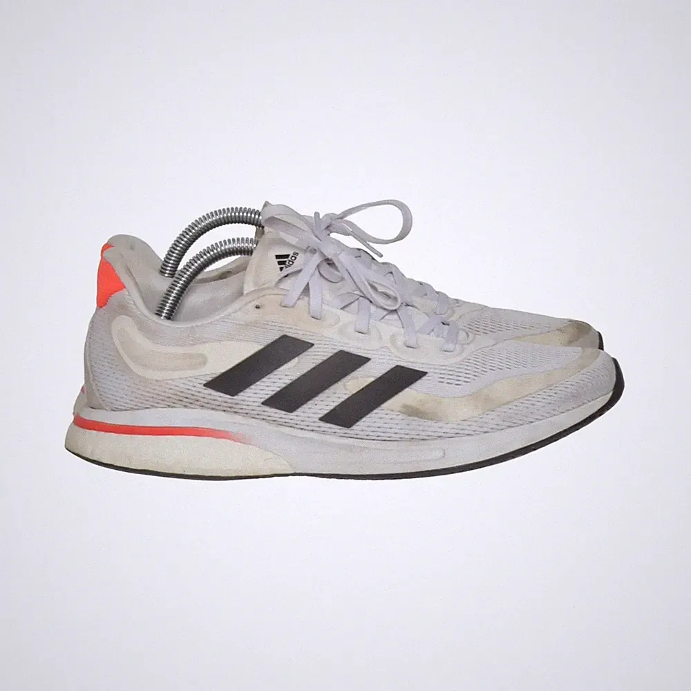 Adidas, Laufschuhe, Größe: 39 1/3, model: supernova, Weiß/Schwarz/Rot #RgA