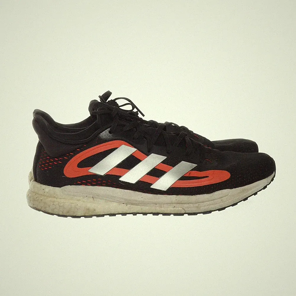 Adidas, Laufschuhe, Größe: 43 1/2, Schwarz/Rot/Silber, Herren #DQG