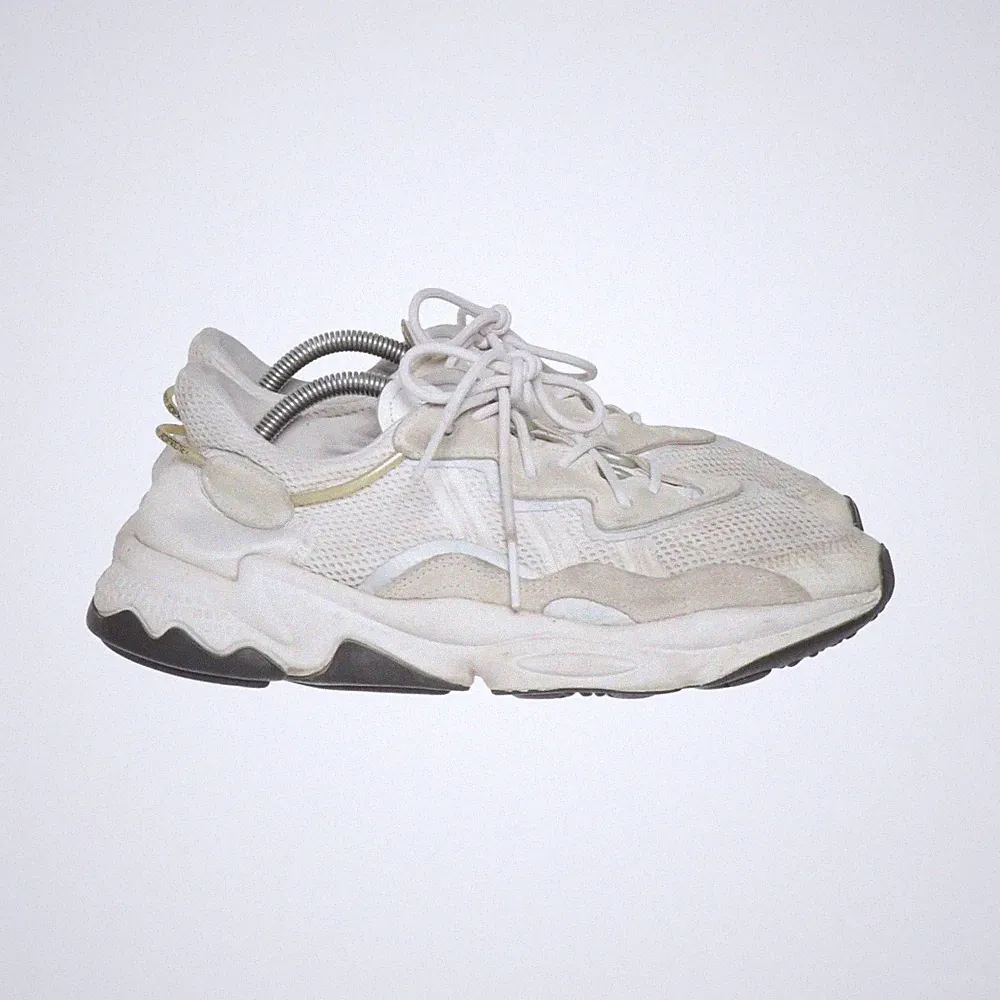 Adidas, Laufschuhe, Größe: 43 1/3, model: ozweego, Beige, Herren #u9a