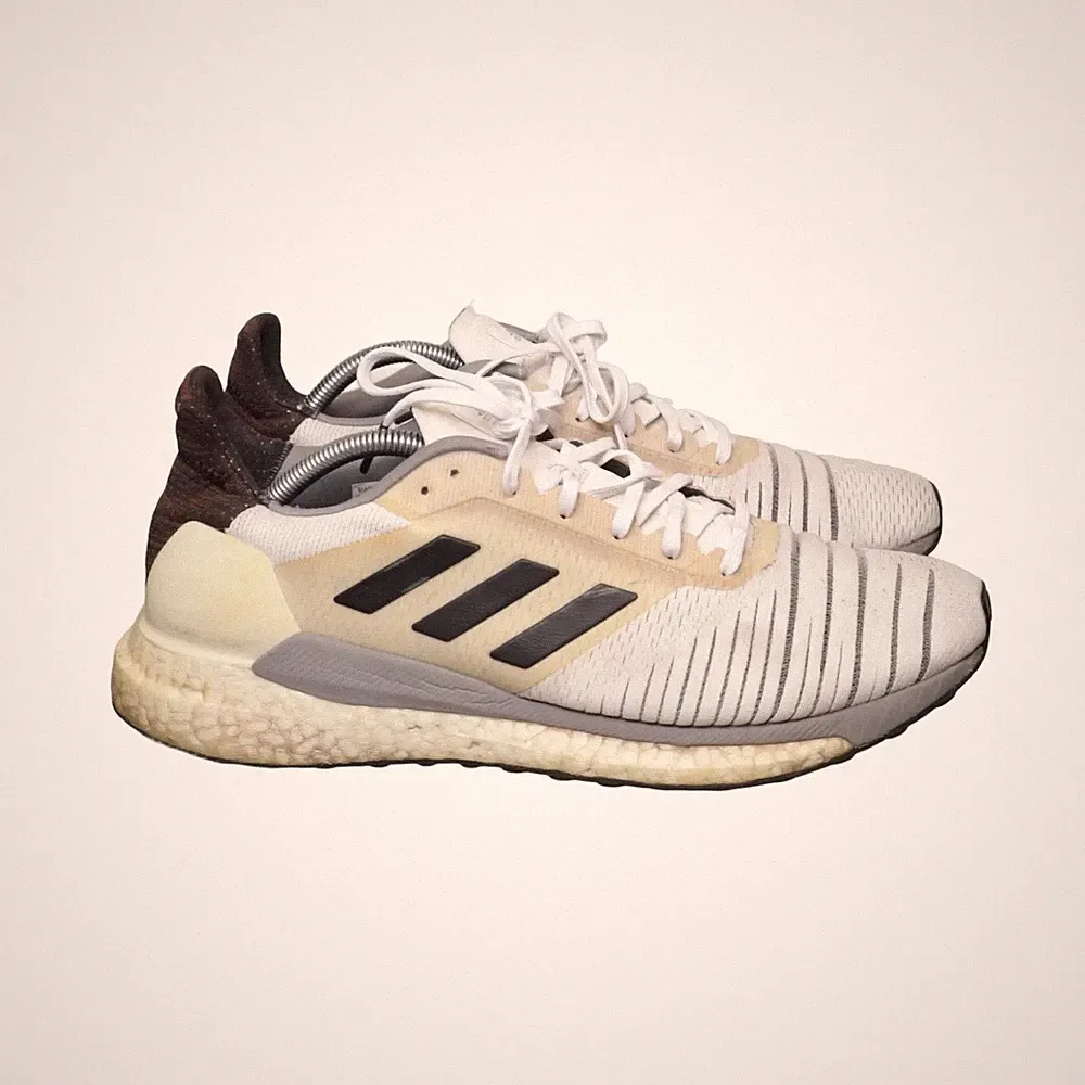 Adidas, Laufschuhe, Größe: 45 1/3, model: solar glide, Beige/Weiß/Schwarz #itk