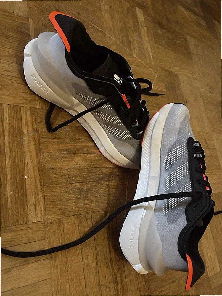 Adidas Laufschuhe/Sneaker für Damen/Jugendliche - EU 36