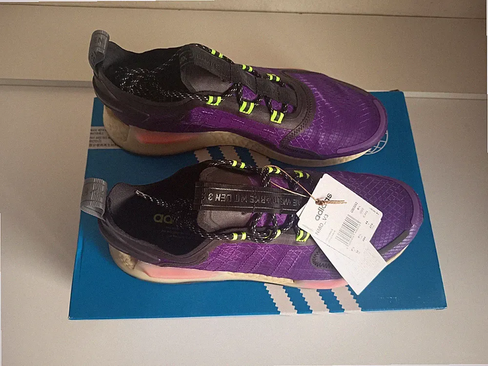 Adidas NMD_V3 Größe 44 Turnschuhe Laufschuhe Herrenschuhe Sneaker NEU mit OVP