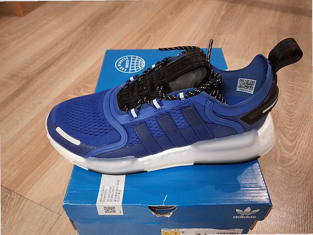 Adidas NMD V3 Unisex Laufschuhe Blau Gr.42 - NEU mit Etikett + OVP - 160€