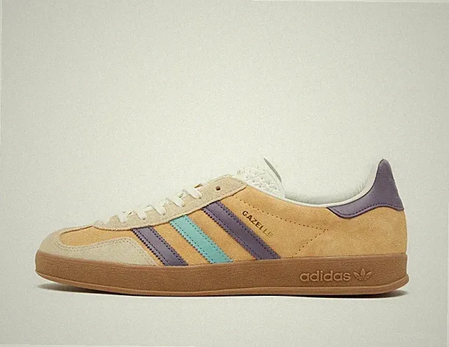 Adidas Originals Gazelle Hallenschuhe in Braun UK 11
