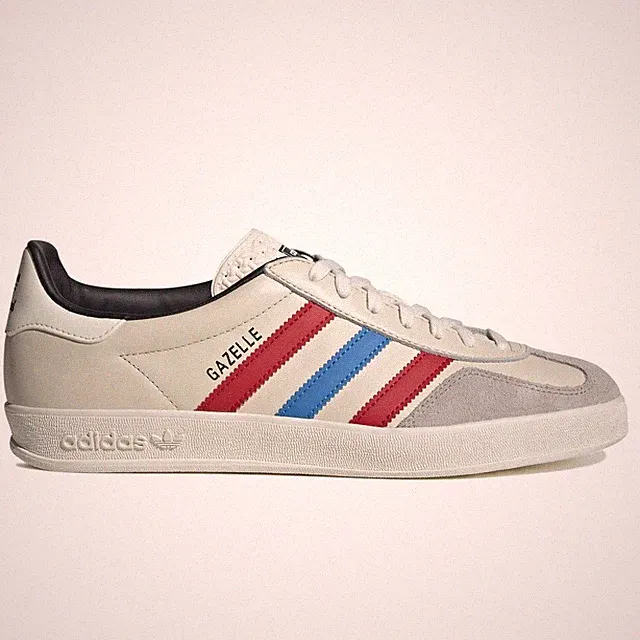 Adidas Originals Gazelle Hallenschuhe in Chalk White/Better Scarlet