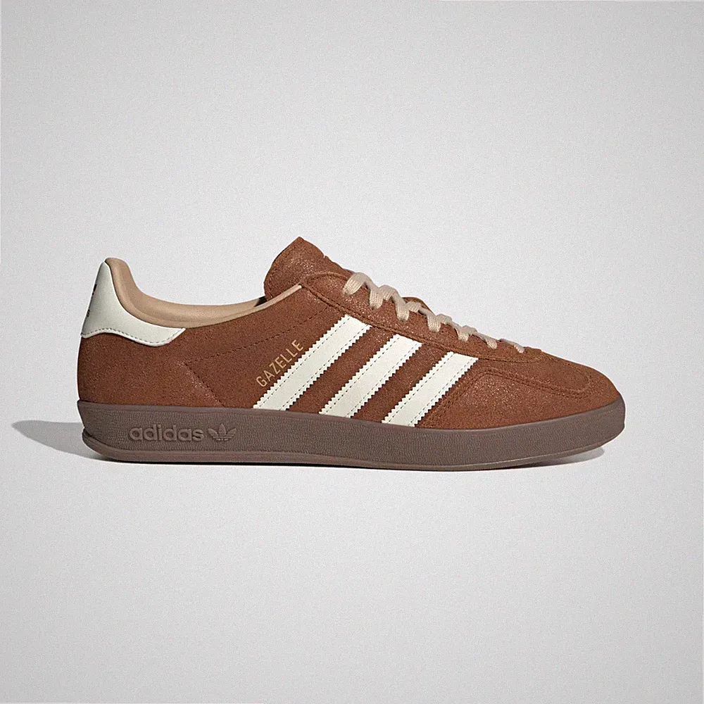 Adidas Originals Gazelle Hallenschuhe in Dusky Bronze/Off White/Magic Beige