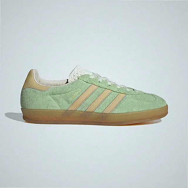 Adidas Originals Gazelle Hallenschuhe in Semi Green Spark / Almost Yellow