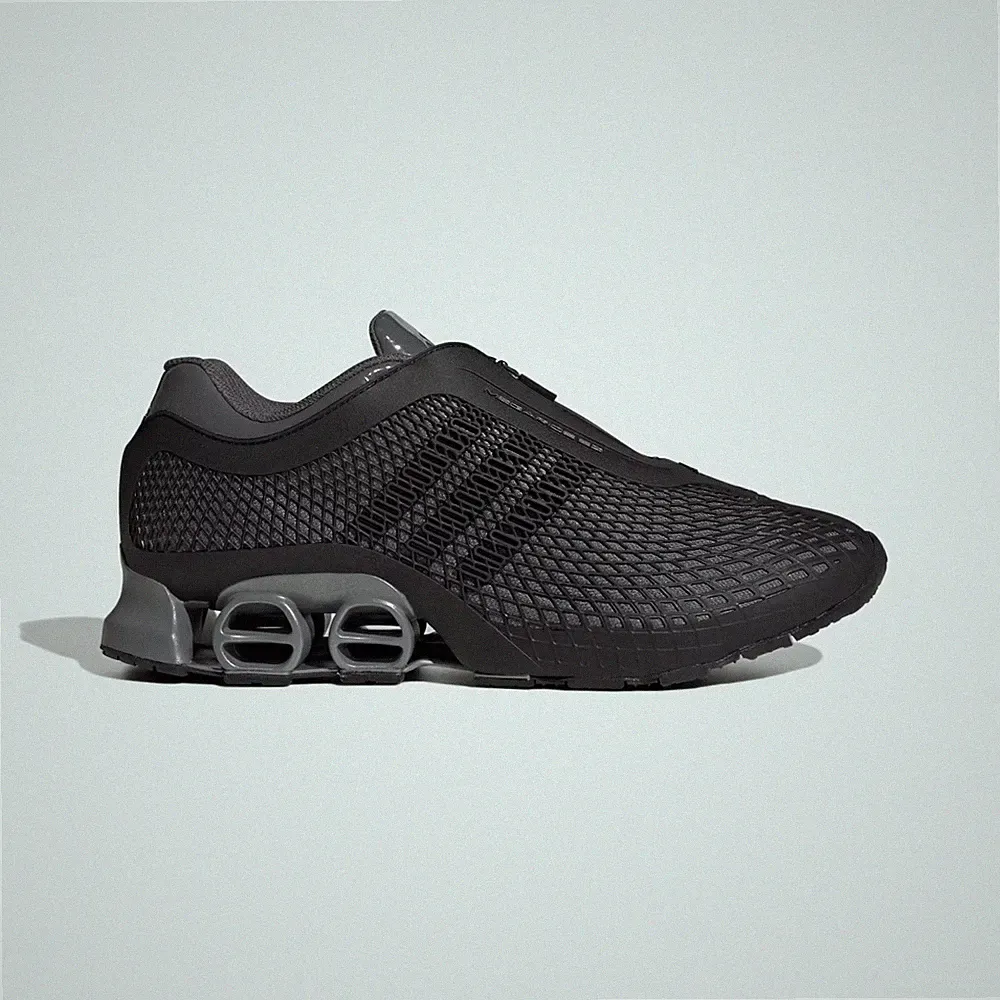 Adidas Originals Megaride S2 Schuhe in Schwarz