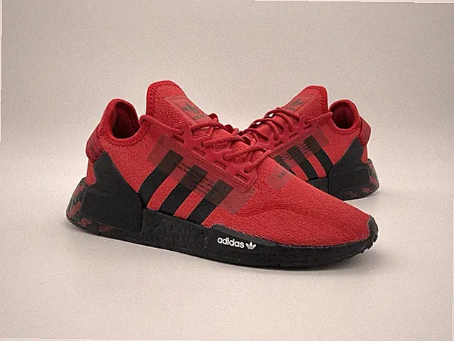 Adidas Originals NMD R1 V2 Solar rot schwarz Herren UK Größe 9 Turnschuhe Schuhe ID4313