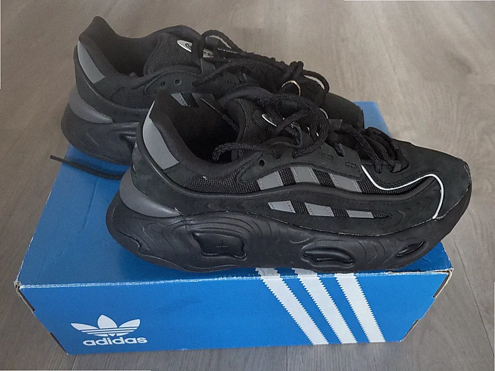 Adidas Originals Oznova Damen Laufschuhe, Gr. 38 2/3, US 7, schwarz, GX7205
