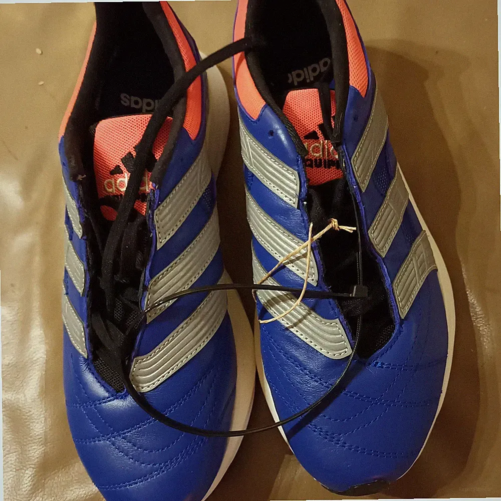 adidas Predator Equipment Lightstrike Laufschuh Japan Blue GR 42 2/3 JS 4339 neu