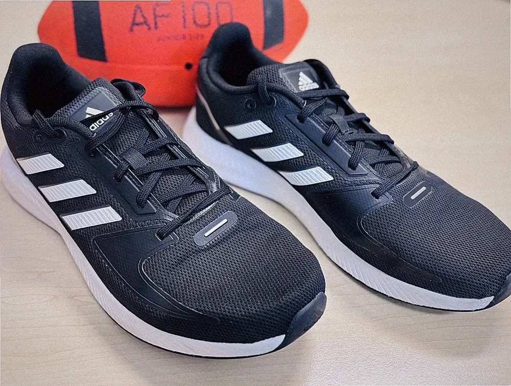Adidas Run Falcon 2.0 Laufschuhe - Schuhe Gr. 44 - Neu unbenutzt - schwarz