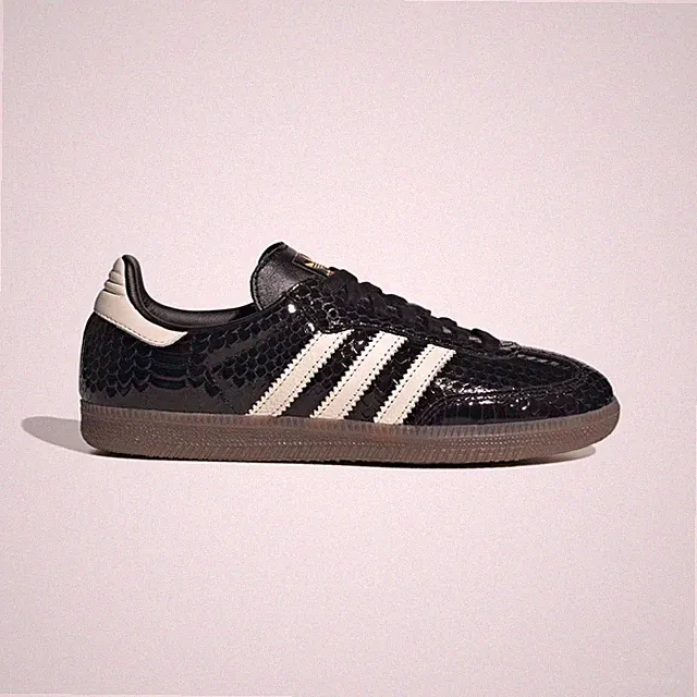 Adidas Samba Schuhe in Schwarz/Off White/Gummi
