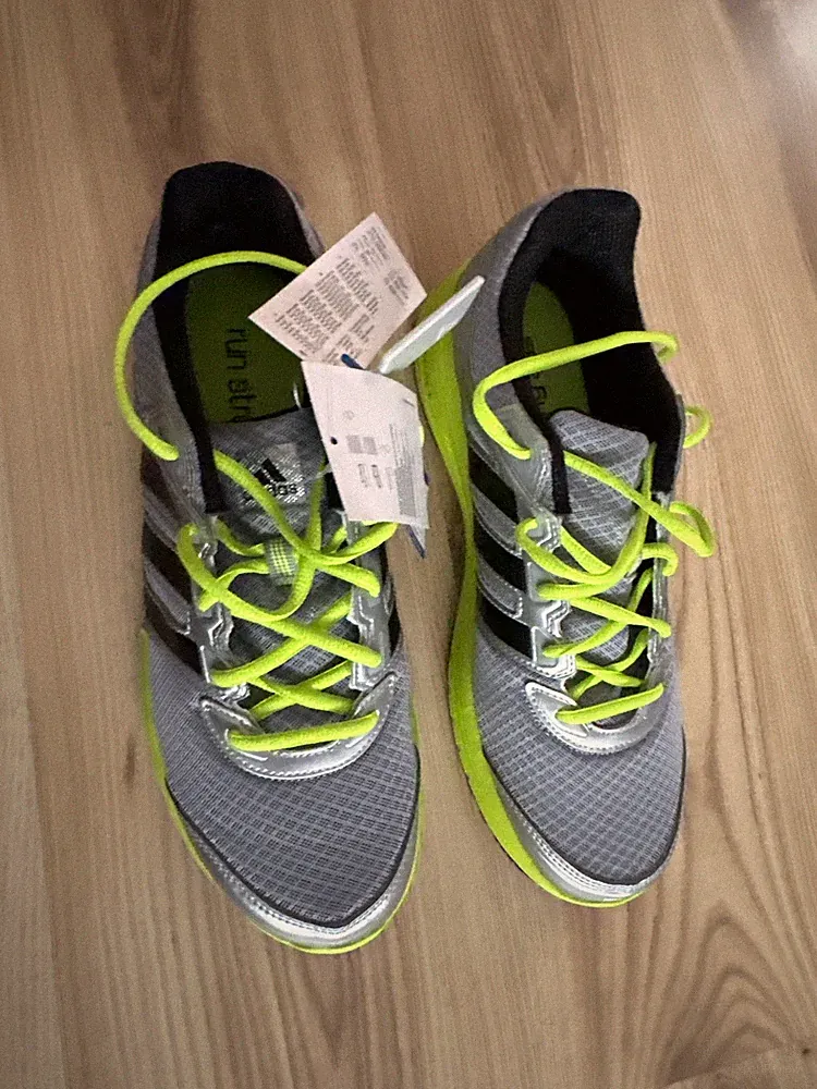 Adidas Sneaker / Laufschuhe 10 1/2 „NEU“ Rarität