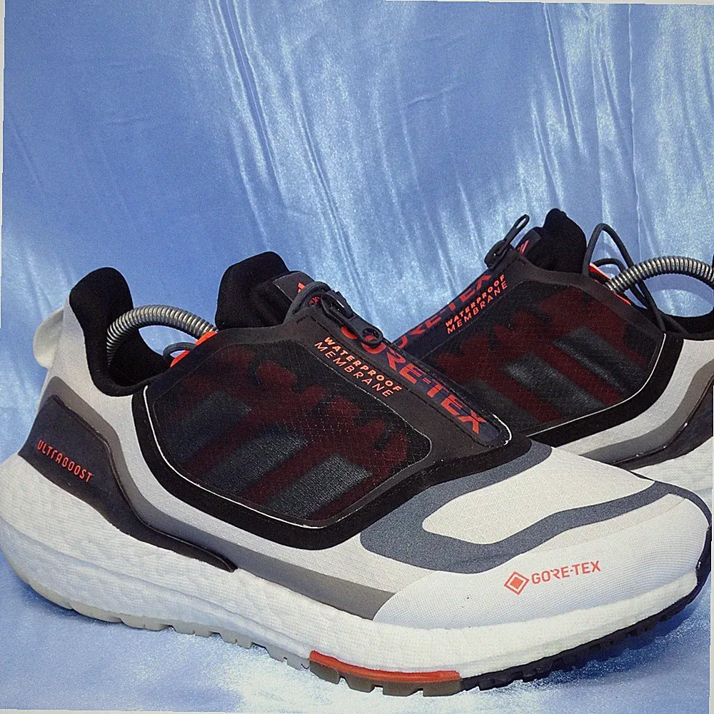 ADIDAS ULTRA BOOST 22 GORE-TEX SNEAKER GR 40 2/3 SCHUHE GTX LAUFSCHUHE WANDERN