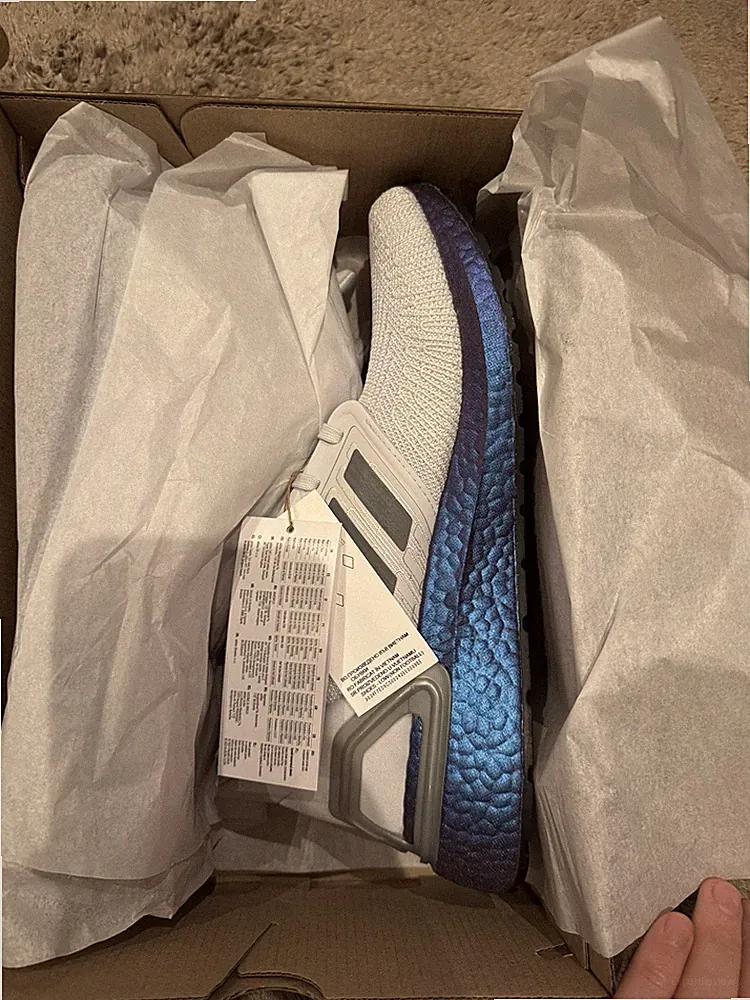 Adidas Ultraboost 20 Sneaker Schuhe Laufschuhe Freizeitschuh EG0755