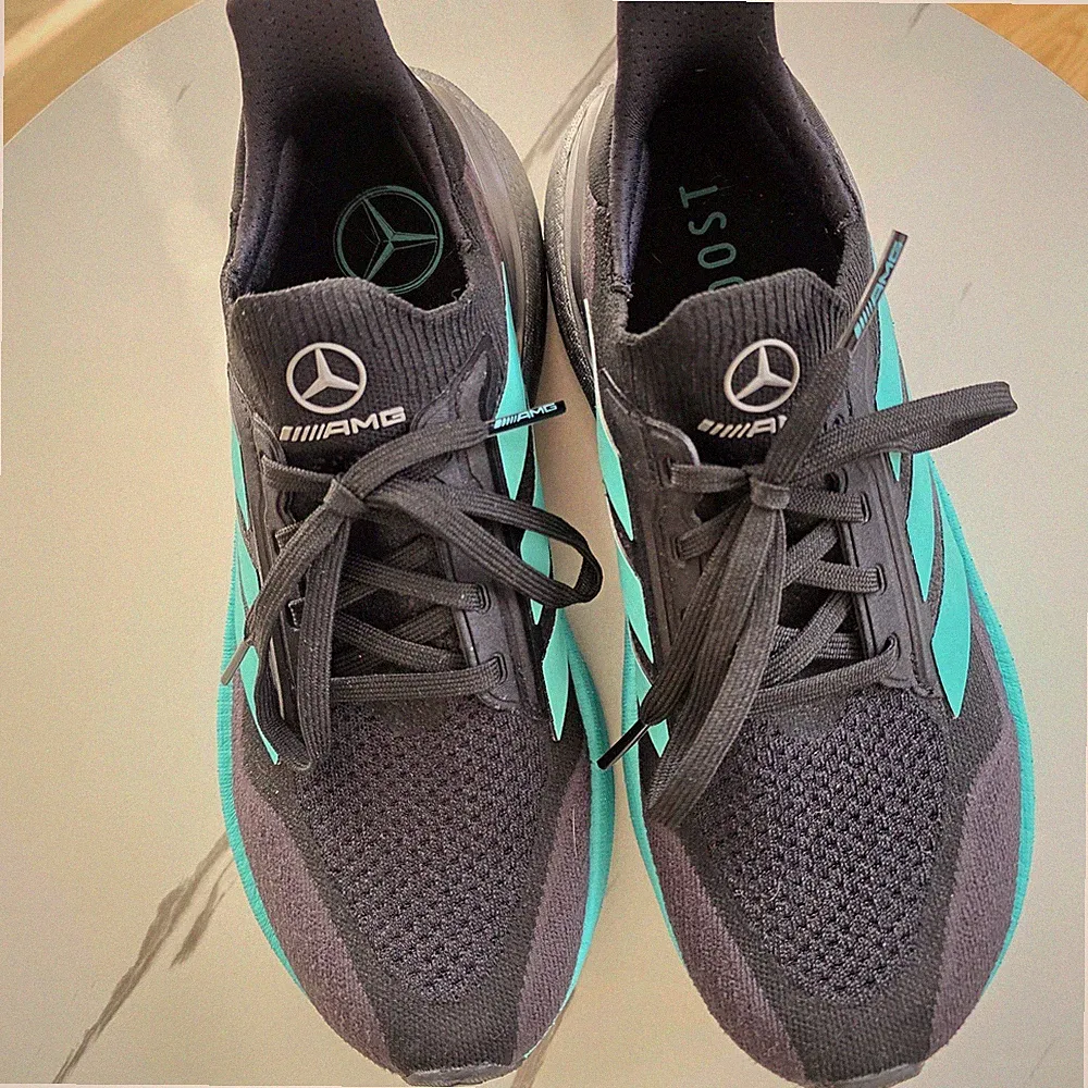Adidas Ultraboost 5X Sneaker Weiß/Grün Größe 40⅔ (US 7½) – Boost Laufschuhe
