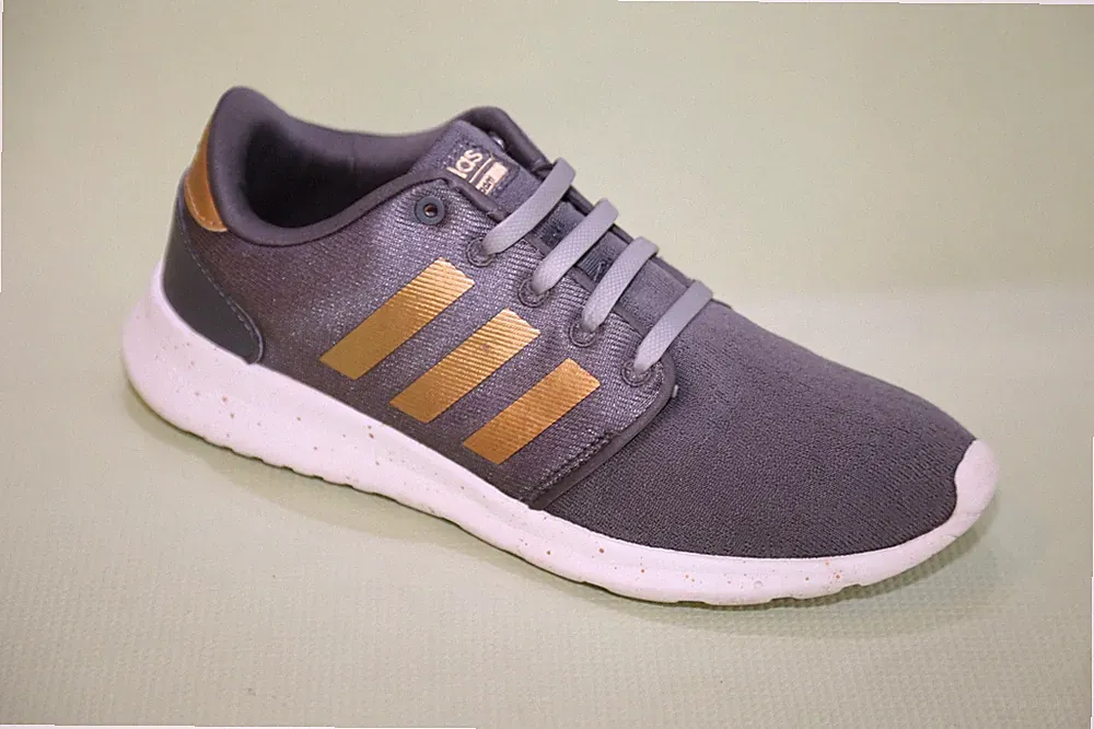 Adidas Unisex Sportschuhe, Laufschuhe, Sneakers,Dunkelbraun.Gr.40 2/3. Top Zust.