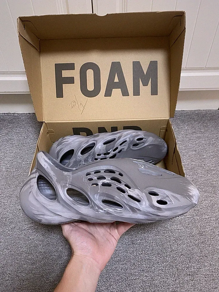 Adidas Yeezy Foam Runner MX Granite Turnschuhe Schuhe Neu mit Karton Größe 16 UK 52 EU IE4931