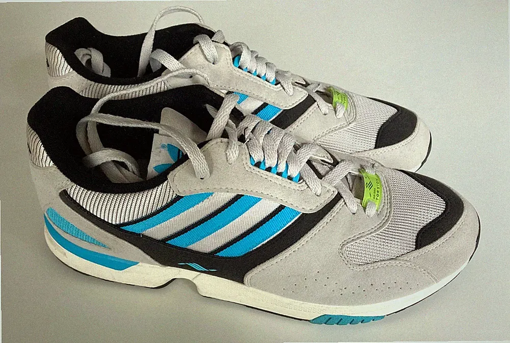 ADIDAS ZX 4000 Consortium Sneaker Retro-Laufschuhe (Gr. 44 2/3)