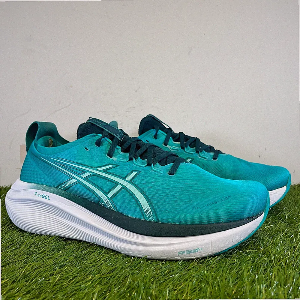 Aiscs Turnschuhe Größe 12 Herren grün Gel-Nimbus 27 sportlich Fitness Laufschuhe