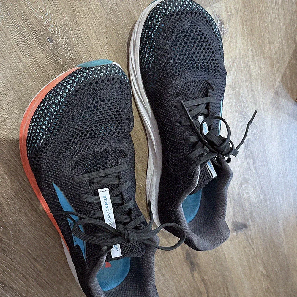Altra Esclatante Racer 45 Schwarz Laufschuhe