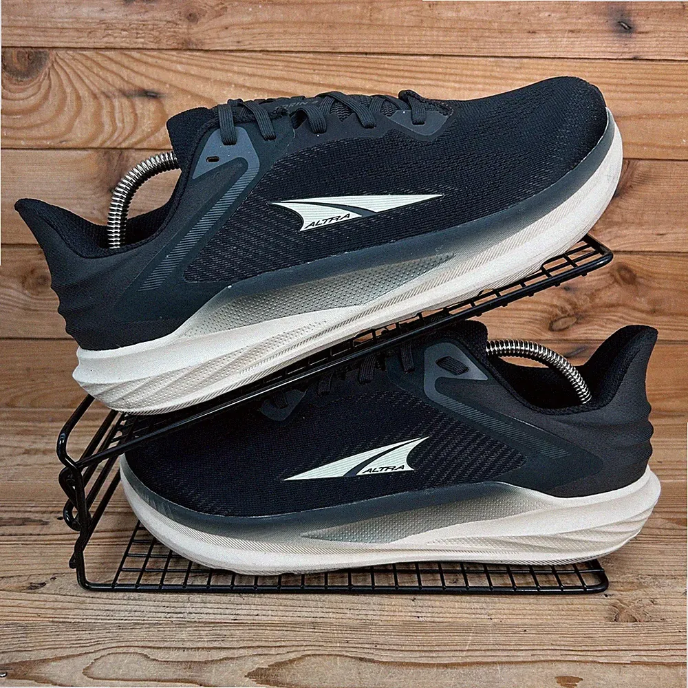 Altra Turnschuhe Herren UK 8 Torin 8 schwarz weiß gepolstert Laufen breite Zehenpartie Karton Schuhe