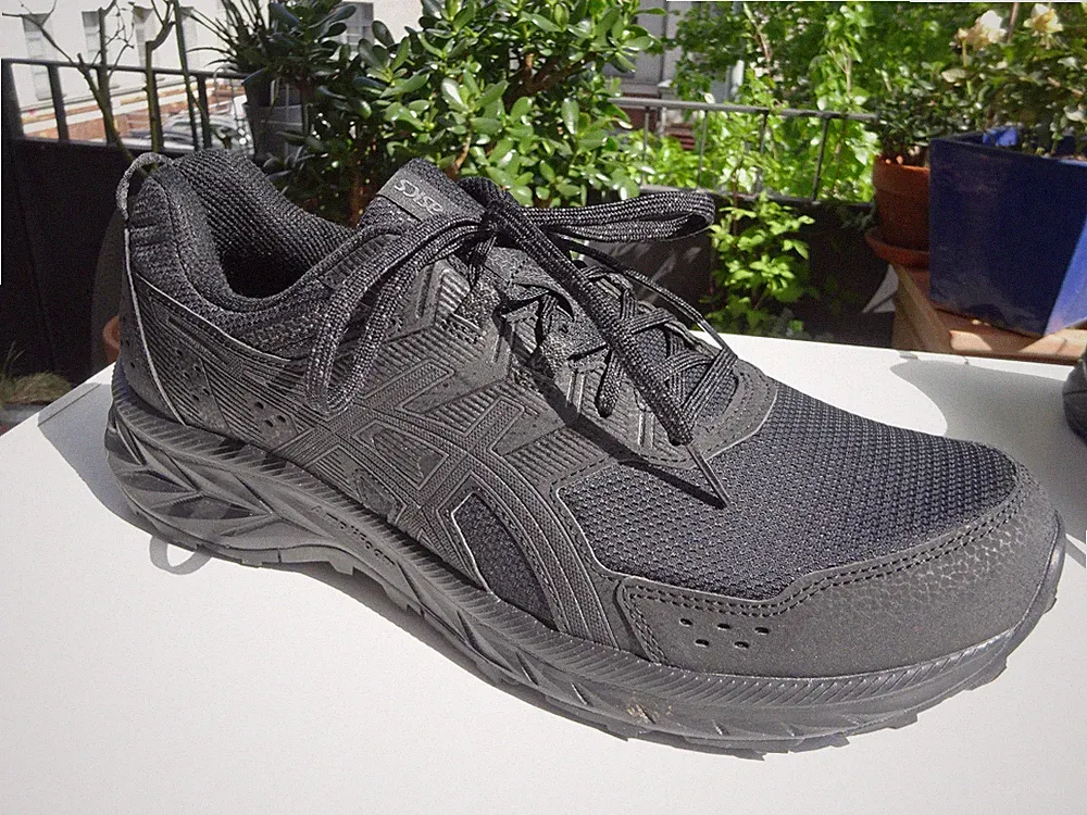 ASICS 1011B486 GEL-Venture 9 Herr Sneaker Laufschuhe Schwarz Gr.47(UK11,5) Neu