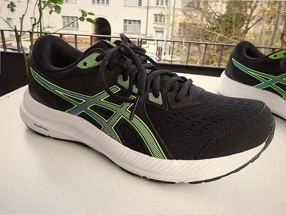 ASICS 1011B492 GEL-CONTEND 8 Herren Schuhe Sneaker Laufschuhe Gr.42(UK7,5) Neuw