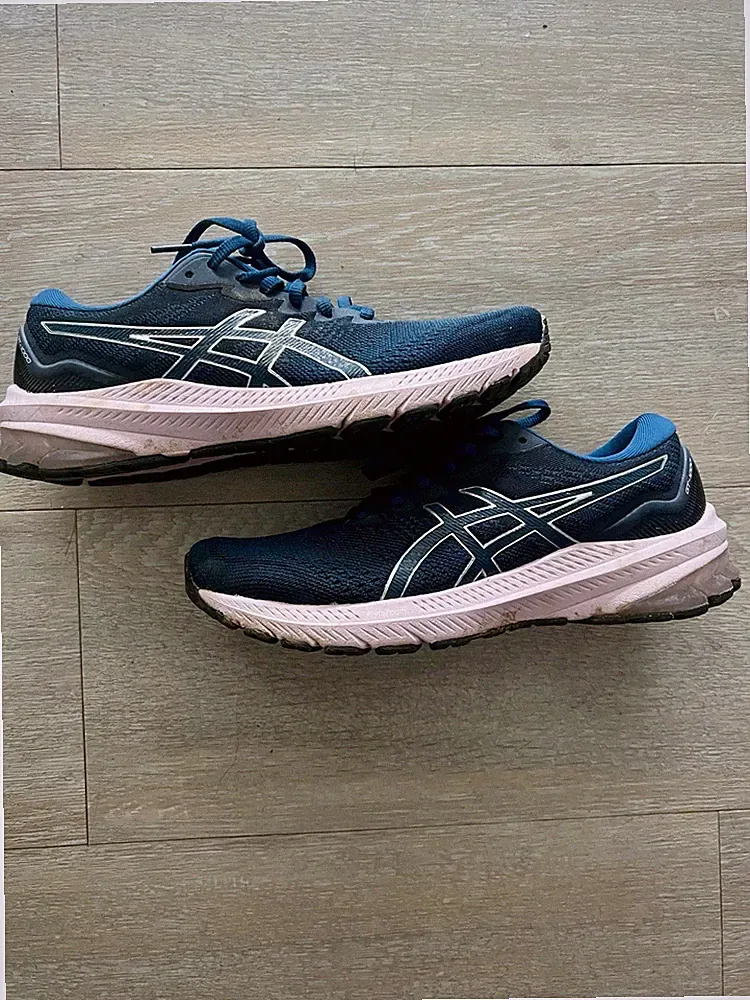 Asics Damen Laufschuhe rosa-blau, Gr. 39,5 in gutem Zustand