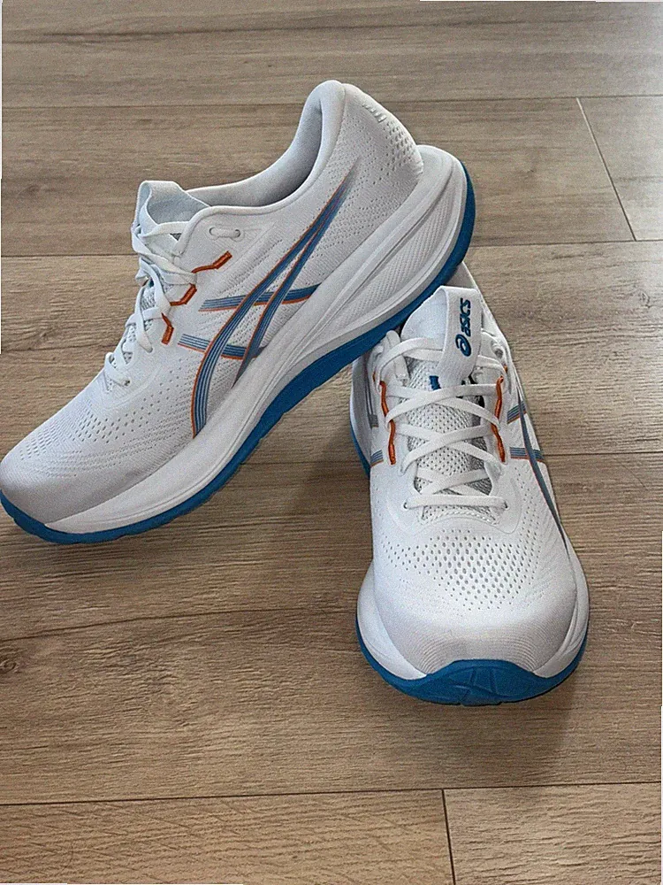 ASICS FF Blastmax /Gel-Culumus 28 /Laufschuhe Größe 46 ,5 In Weiß NEU