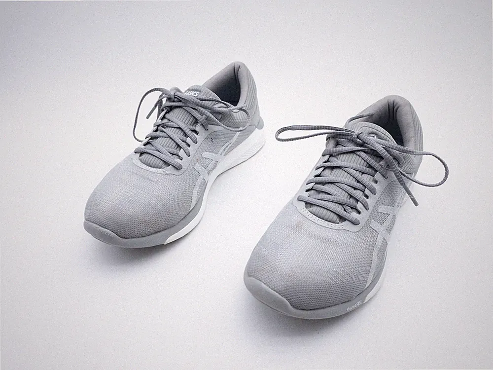ASICS FuzeX Unisex Laufschuh Sneaker Turnschuh grau Gr 39,5 EU Art 33813-80
