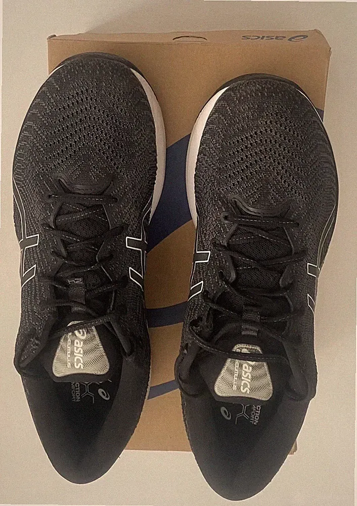 ASICS GEL-CUMULUS 24 Laufschuhe Herren Gr. 46 Schwarz inkl. Original Karton!