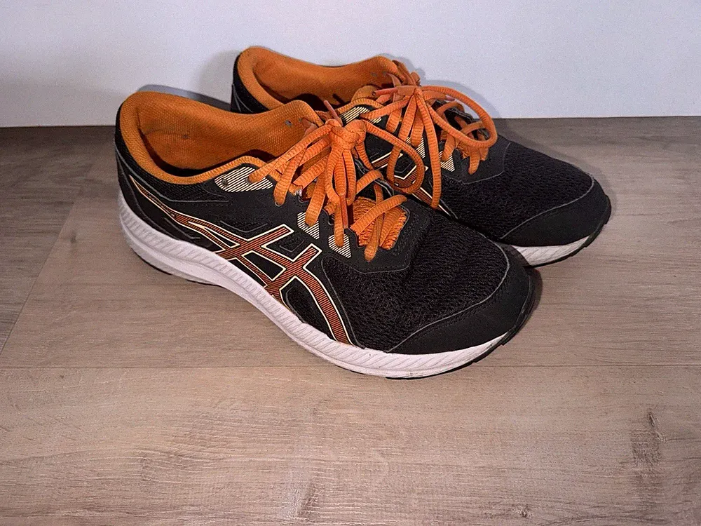 ASICS Gel Gr. 39 Schwarz Orange Laufschuhe Sneaker