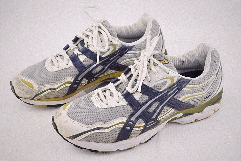 Goldene Laufschuhe Herren