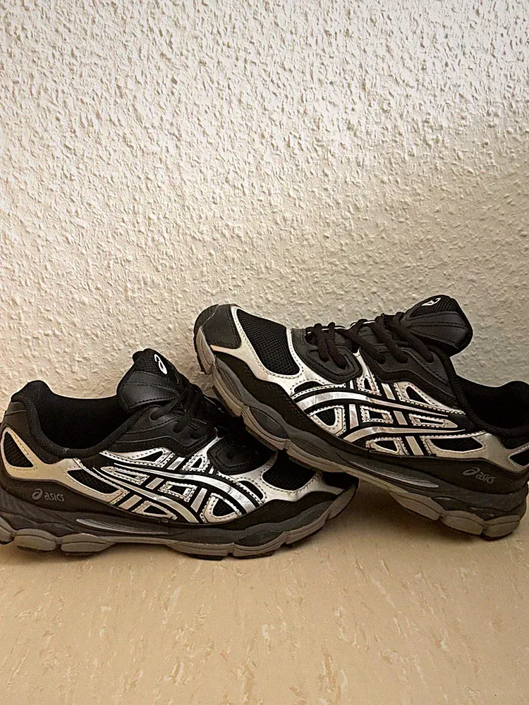 ASICS GEL Herren Sneaker Laufschuhe Schwarz/Silber EU 46 Schnürung