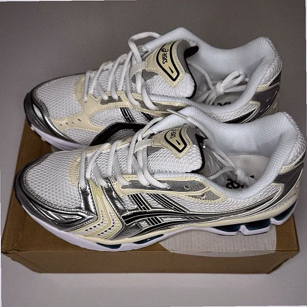 ASICS GEL-Kayano 14 Herren Laufschuhe Sneaker Weiß Schwarz Silber Mesh